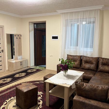 Bed and Breakfast Inexpensive House Vanadzor Exterior foto
