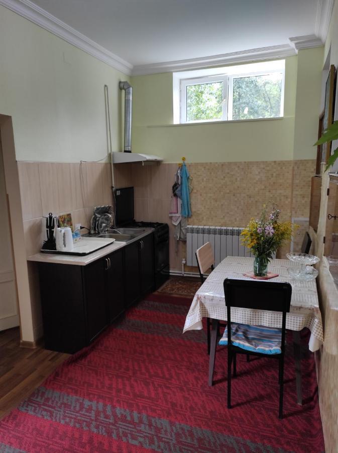 Bed and Breakfast Inexpensive House Vanadzor Exterior foto