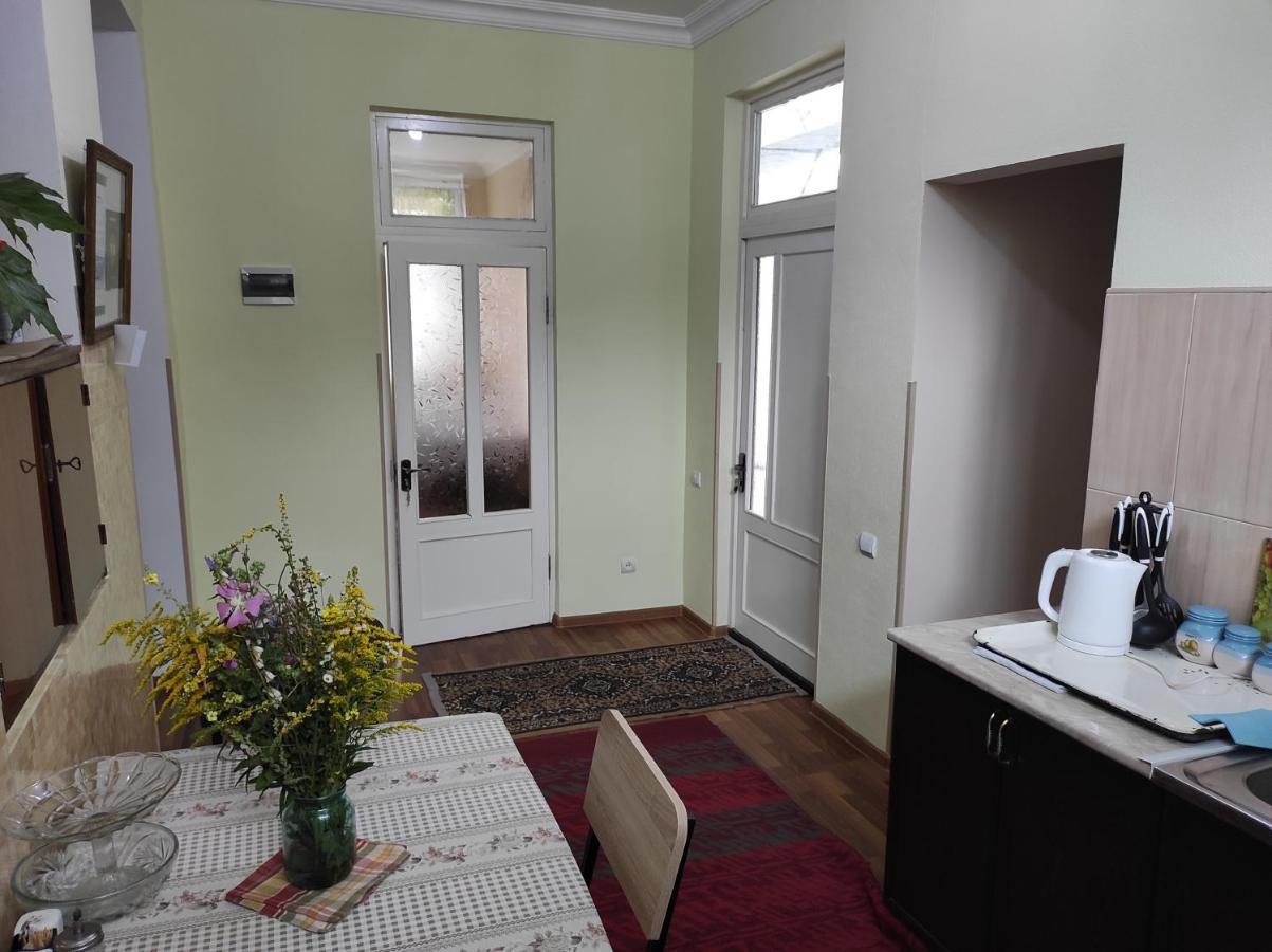 Bed and Breakfast Inexpensive House Vanadzor Exterior foto