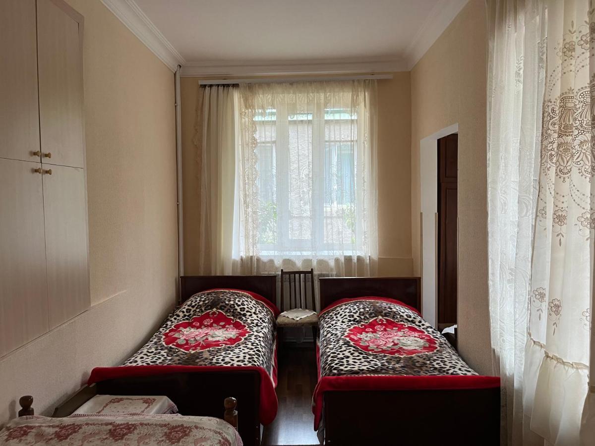 Bed and Breakfast Inexpensive House Vanadzor Exterior foto