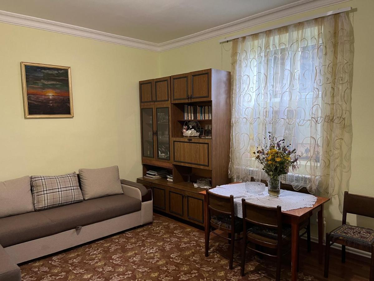 Bed and Breakfast Inexpensive House Vanadzor Exterior foto